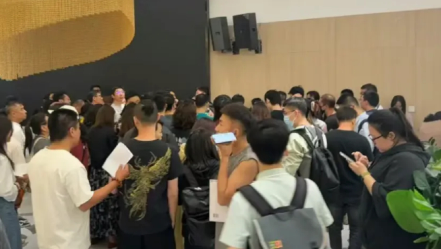 墨西哥一婴儿刚出生就被生父遗弃,2019管家婆最准的资料二四六,最新核心解答落实_界面版V9.71